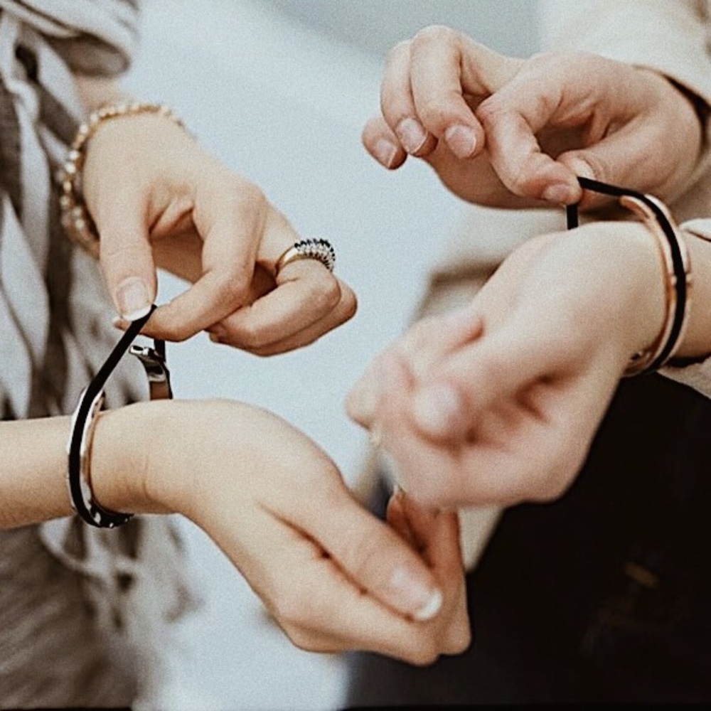 Hair Tie Bracelet Maria Shireen Pure Collection